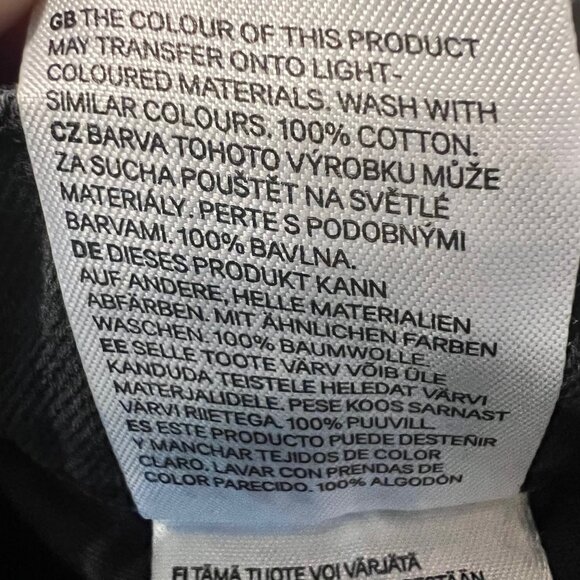 H & M-High Waisted Mom Jeans-Black Distressed Size 4 -Cotton Blend-Belted-Trend - Picture 15 of 15